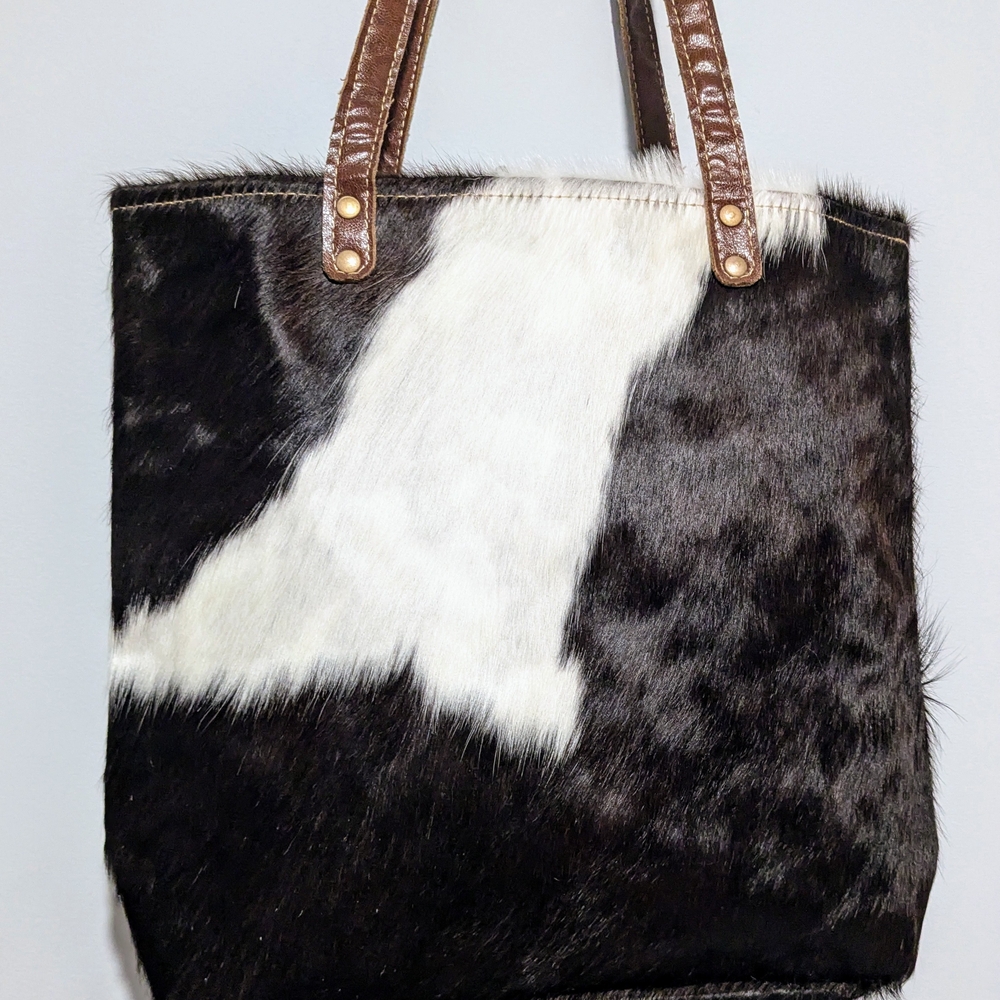 Charlie Paige Multicolor Large Cowhide Shoulder Bag - Picture 3 of 13